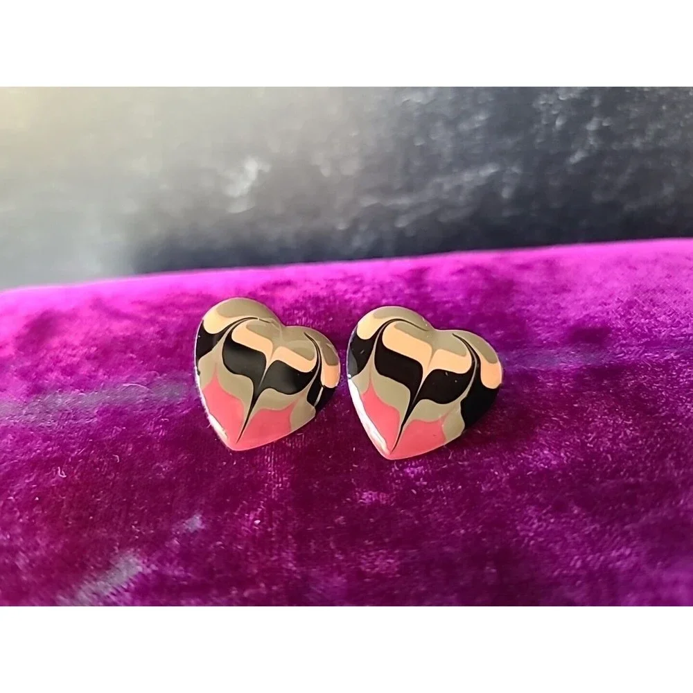 Vintage Heart Shaped Enamel Swirl Stud Earrings